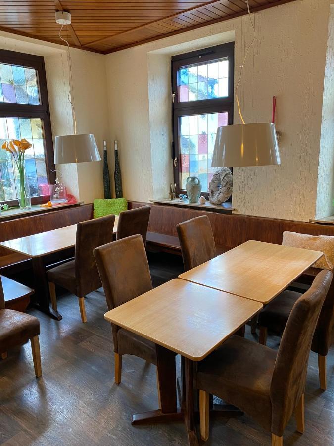 ホテル Siebenschlaefer Hof Strassbessenbach エクステリア 写真