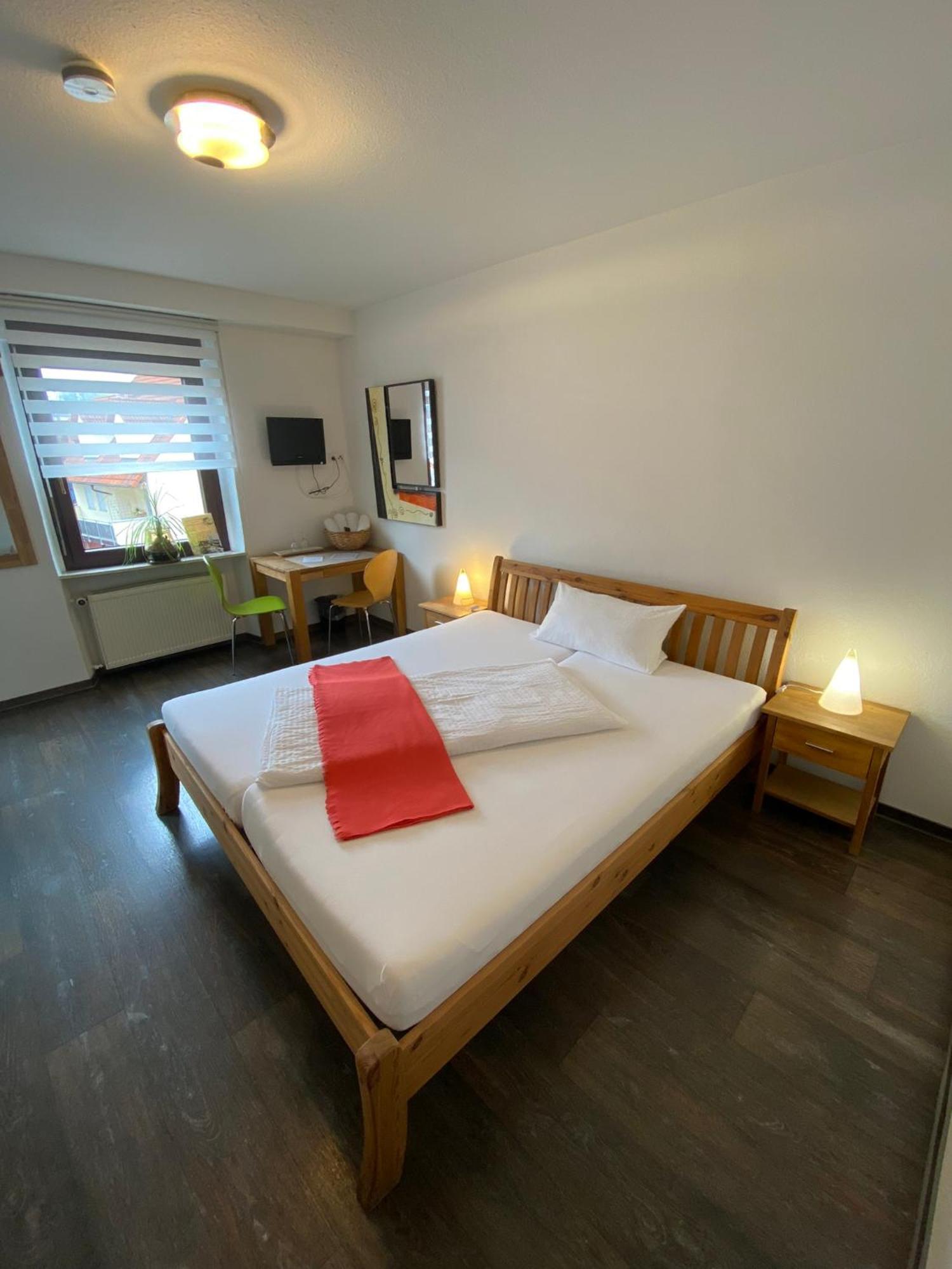 ホテル Siebenschlaefer Hof Strassbessenbach 部屋 写真